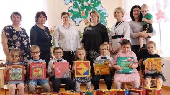 На Ставрополье дети с нарушением зрения получили специализированные книги