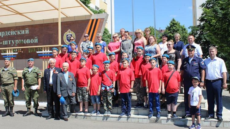 Лето в лагере «Прометей» проведут 52 ставропольских подростка с трудной судьбой