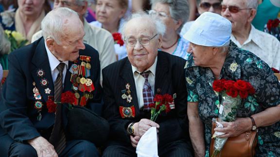 Губернатор края поздравил ветеранов с 75-летием освобождения Ставрополя
