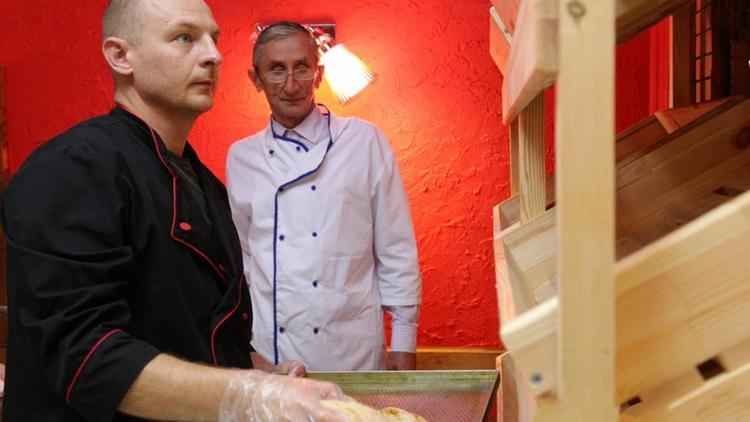 Бывшие заключённые на Ставрополье научились выпекать хлеб