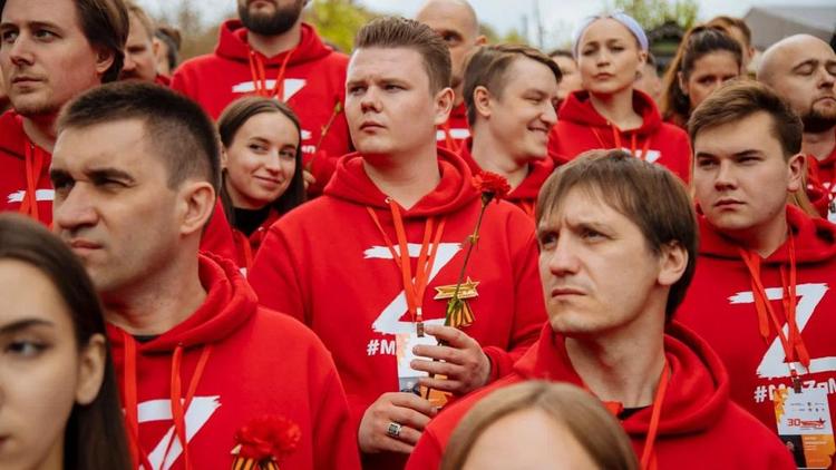 Участники фестиваля «Солдатский конверт» провели в Кисловодске патриотическую акцию