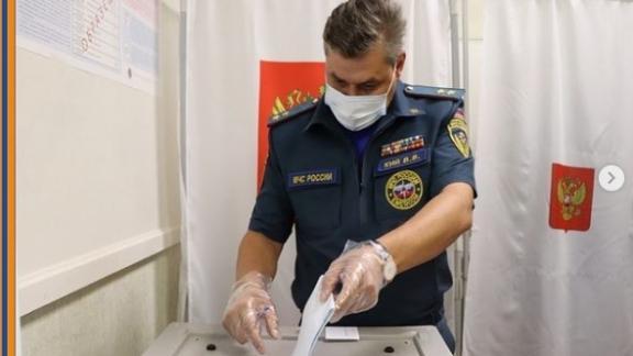 Ставропольские сотрудники МЧС обеспечивают безопасность на избирательных участках