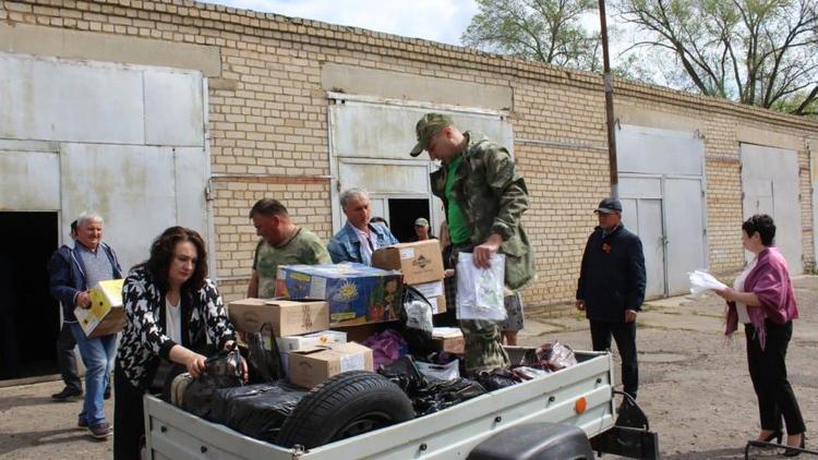 Жители Туркменского округа Ставрополья доставили посылки землякам-участникам СВО