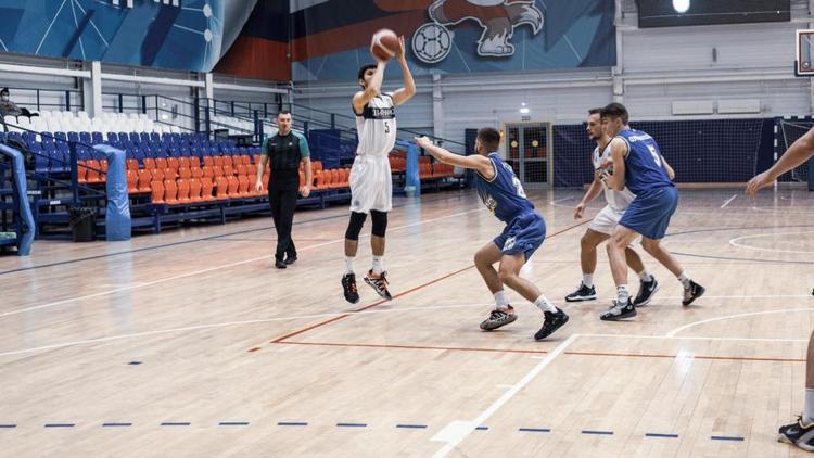 Ставропольские баскетболисты отпраздновали успех в Тобольске