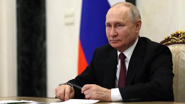 Владимир Путин: Современные дороги работают на рост экономики