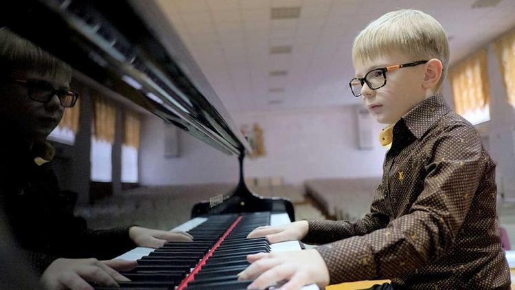 9-летний ставропольский пианист Эмиль Волков получил губернаторскую стипендию