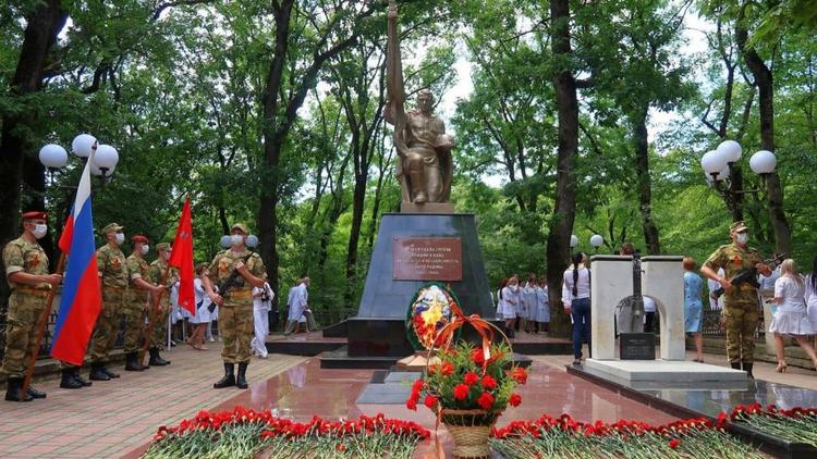 Фестиваль патриотической песни устроят в Железноводске в День неизвестного солдата