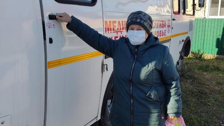 В Кочубеевском округе Ставрополья работают выездные врачебные бригады