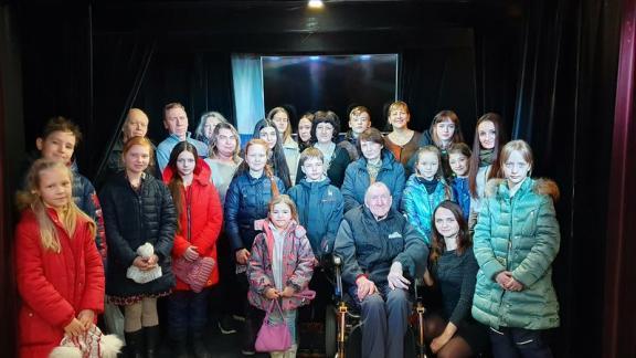 Учащиеся православной школы на Ставрополье побывали в домашнем театре станицы Старомарьевской