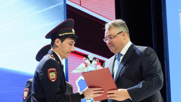 На Ставрополье наградили лучших сотрудников органов внутренних дел