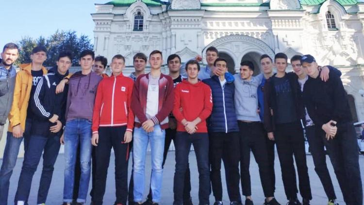 Юные гандболисты из Ставрополя взяли «золото» II этапа Первенства России