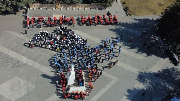 Флешмоб в честь Крымской весны устроили в Предгорном округе Ставрополья