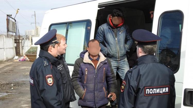 35 незаконных мигрантов, проживающих на Ставрополье, выдворят за пределы страны