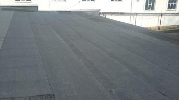 Компания «СтройРешение» бесплатно отремонтировала крышу в школьной мастерской Минвод