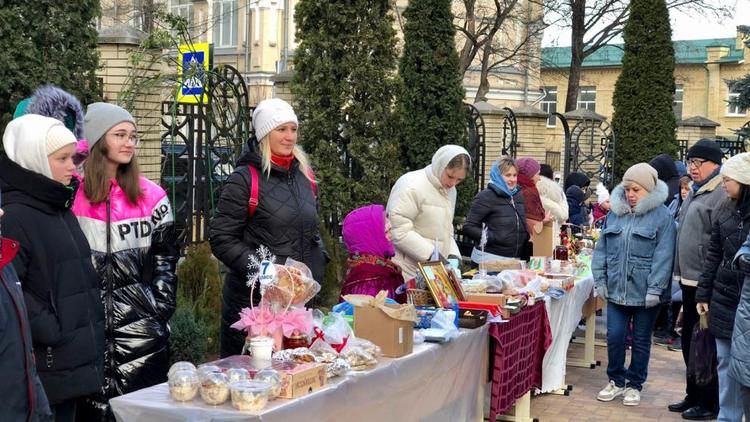 Почти 140 тысяч рублей собрали на благотворительной ярмарке в Кисловодске