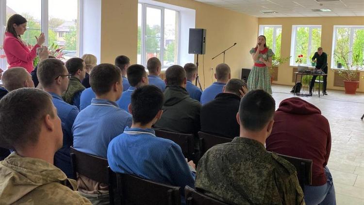 Праздничный концерт прошёл в ставропольском военном госпитале