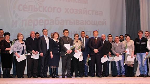 Лучших сельхозработников наградили в Кочубеевском районе