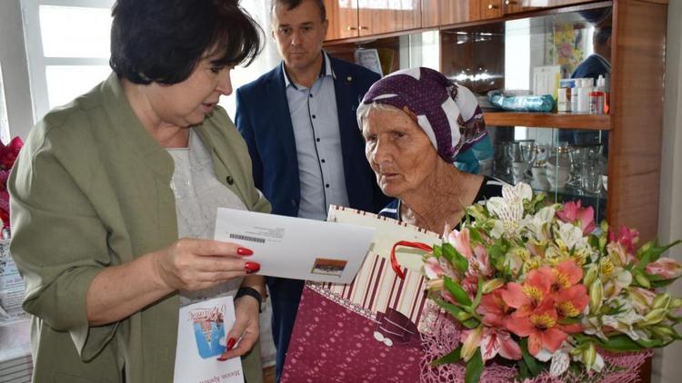 На Ставрополье труженица тыла отметила 90-летний юбилей