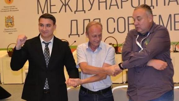 Пищевой комитет Ставрополья подписал соглашение с производителями плодовой продукции