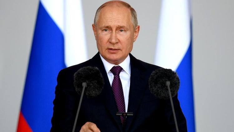 Владимир Путин принял участие в церемонии открытия форума «Армия-2021»