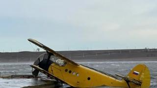Легкомоторный самолёт упал в озеро Буйвола на Ставрополье