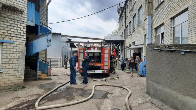 В Кисловодске потушили пожар в здании почты