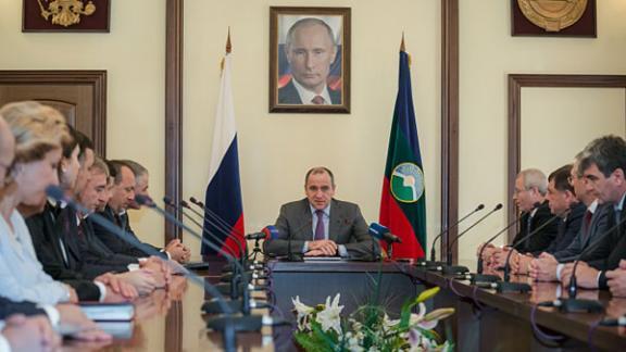 В Карачаево-Черкесии представлен новый состав правительства республики