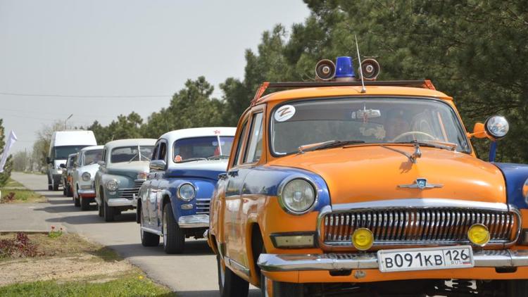 Арзгирский округ в седьмой раз встретил автопробег «Эх, путь-дорожка фронтовая»