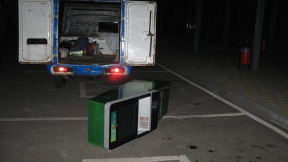 В Невинномысске похитители банкомата задержаны на месте преступления