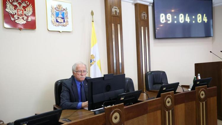 За первый квартал 2023 года депутаты Ставрополья приняли 32 закона 