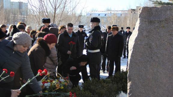 Память погибших сотрудников МВД почтили в Ставрополе