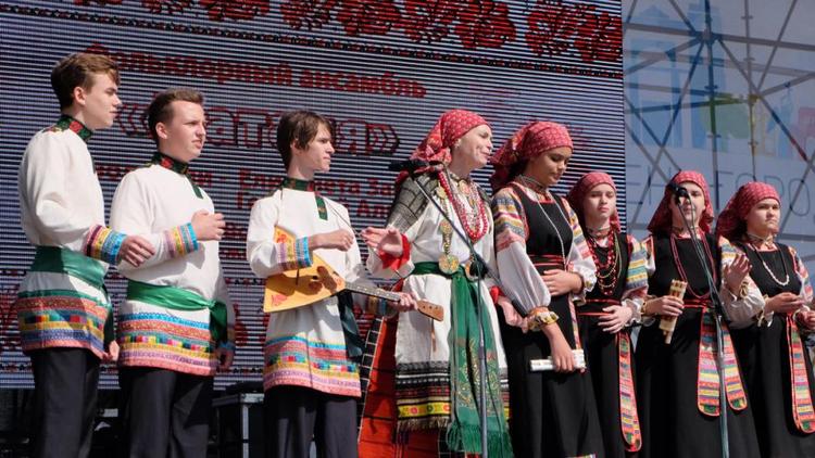Фольклорная ассамблея собрала талантливых детей из регионов России в Ставрополе