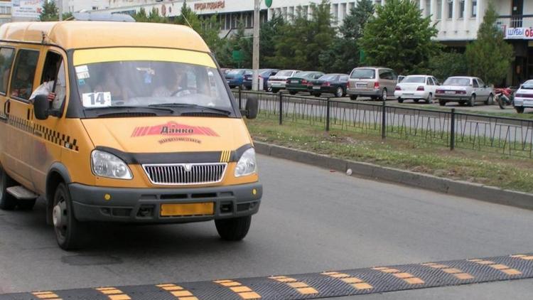 В Ставрополе ежедневно мониторят ситуацию с заменой маршрутов № 14 и 46