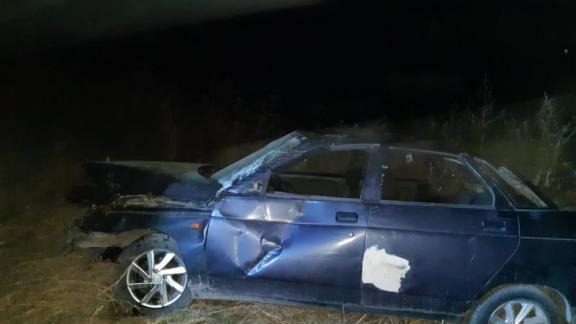 На Ставрополье водитель перевернувшегося авто сбежал, бросив пассажира
