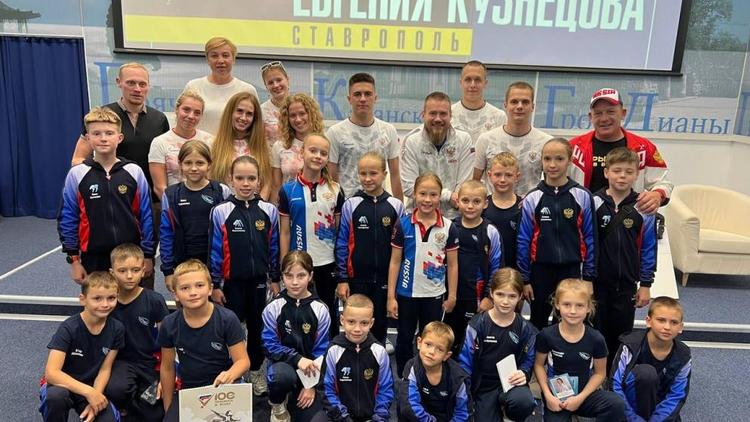 На всероссийских соревнованиях ставропольские прыгуны в воду забрали около 50 медалей