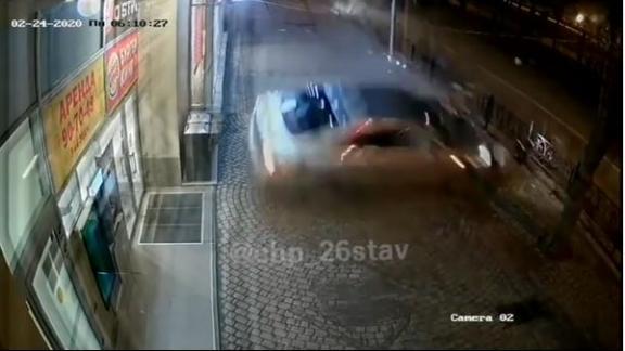 Соцсети: Авария с иномаркой в центре Ставрополя попала на видео