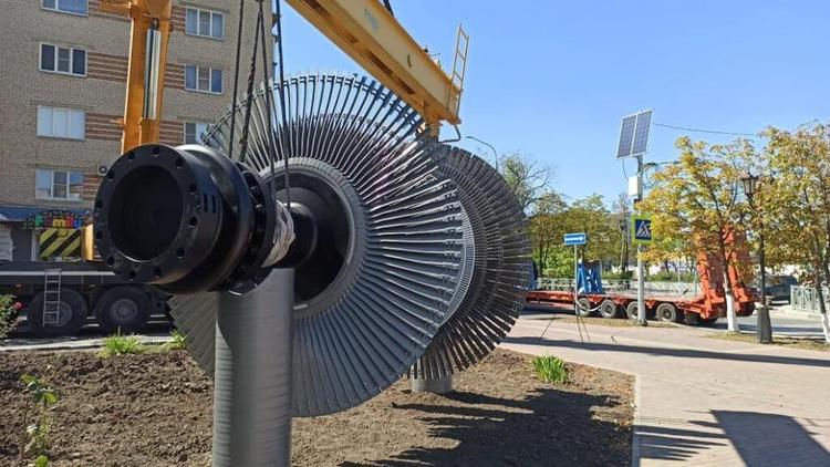 Ротор первой паровой турбины установили в Невинномысске