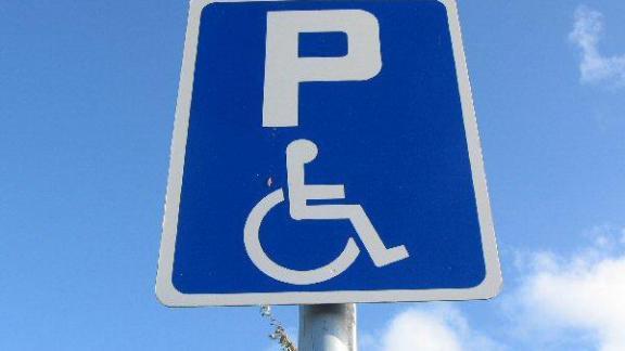 Ставропольцам рассказали о льготной парковке для инвалидов