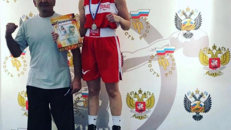На Ставрополье прошли первенство и чемпионат СКФО по боксу среди юниорок и женщин