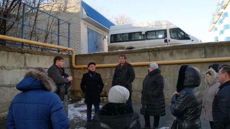 В Ставрополе из-за накренившейся стены без газа могут остаться жильцы трёх многоэтажек
