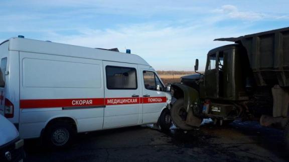 «Скорая» помощь столкнулась с грузовиком в Михайловске