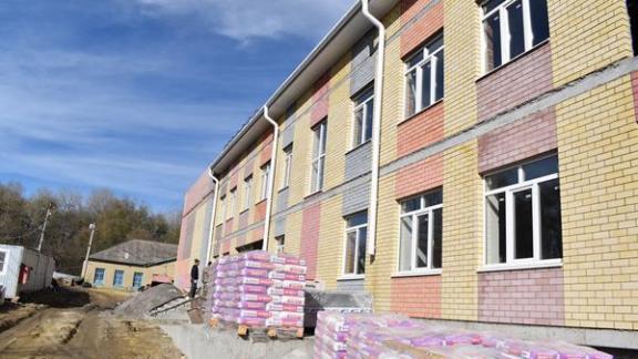 Новую школу в Андроповском районе планируют сдать в декабре