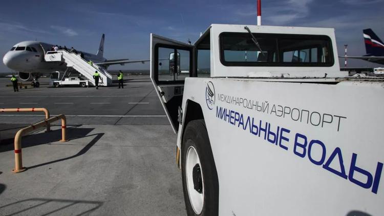 Летевший из Сочи в Екатеринбург самолёт экстренно сел в Минеральных Водах