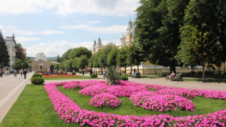 Более 400 тысяч растений появятся на клумбах Кисловодска весной