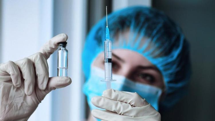 Почти 100 тысяч жителей Ставрополя сделали прививку от гриппа