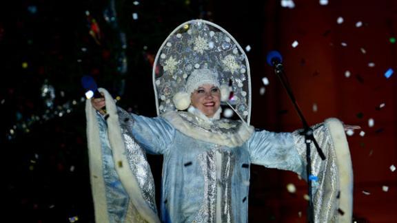 На главной ёлке Ставрополья зажгли огни – новогодние праздники начались!