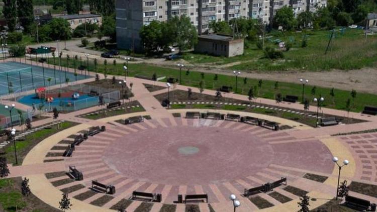 Владимир Владимиров показал, как оформили сквер в Минеральных Водах