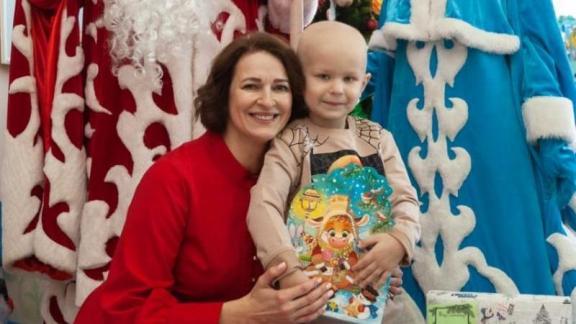 На Ставрополье волонтёры исполнили желания ста детей с онкозаболеваниями