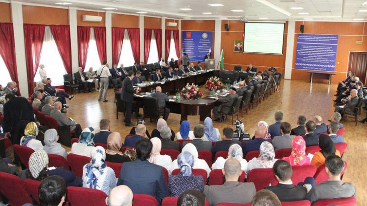 Развитие финансовой сферы обсуждали на форуме в Грозном