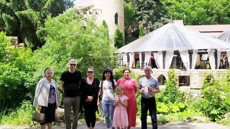 Жители Донбасса посетили туристические места Кисловодска